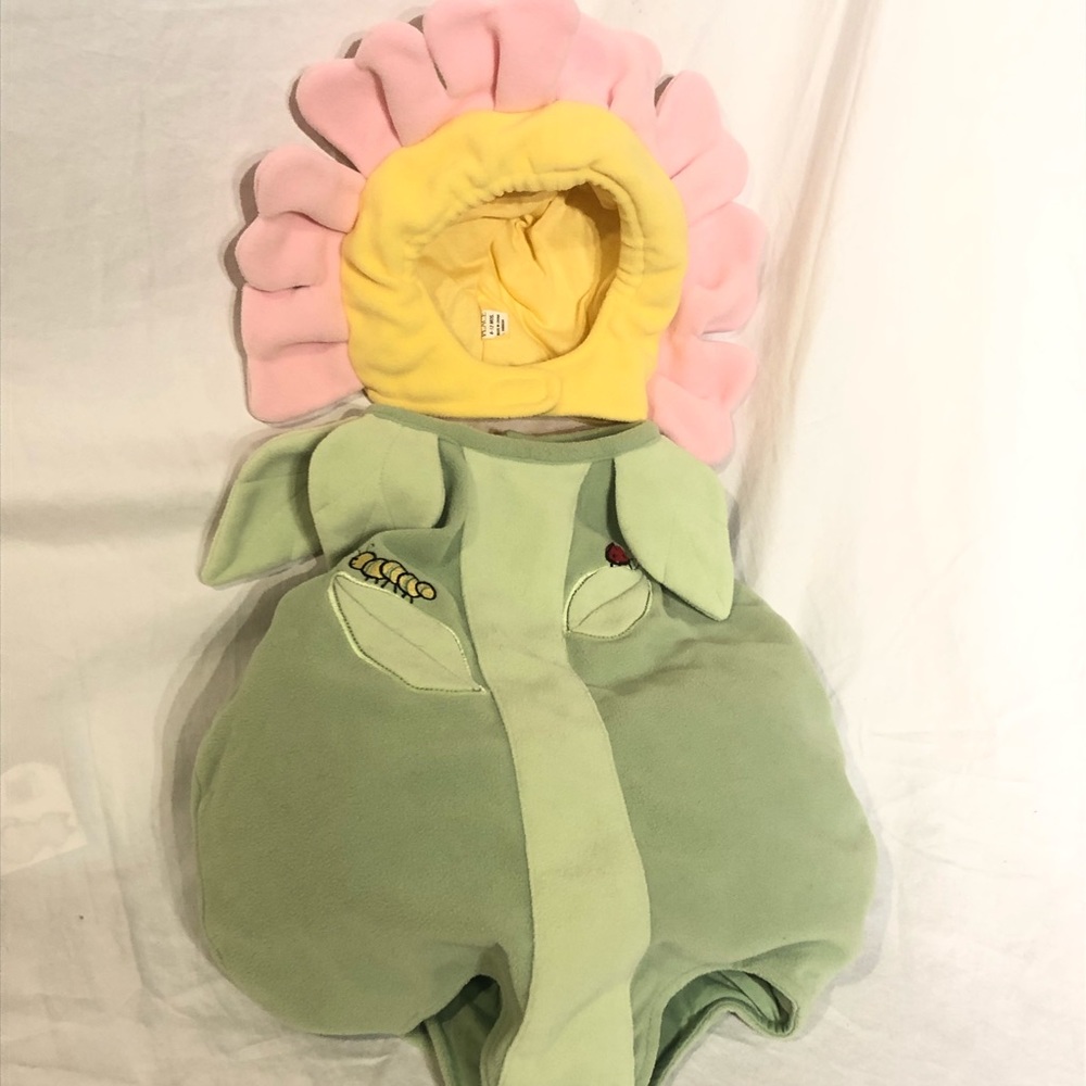 Children’s Place Infant Pink Daisy costume 6-12 mo